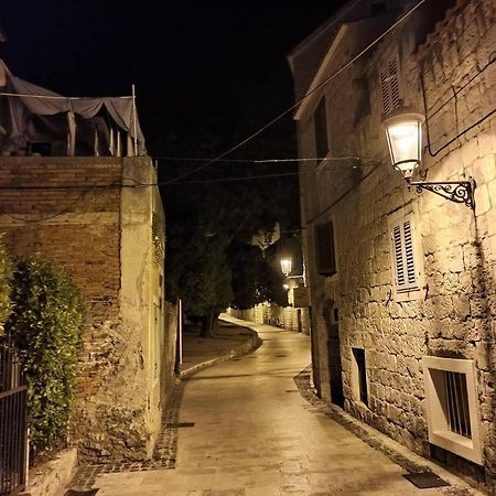 The Center Of Split, Renovated Stone House Apartment Ngoại thất bức ảnh