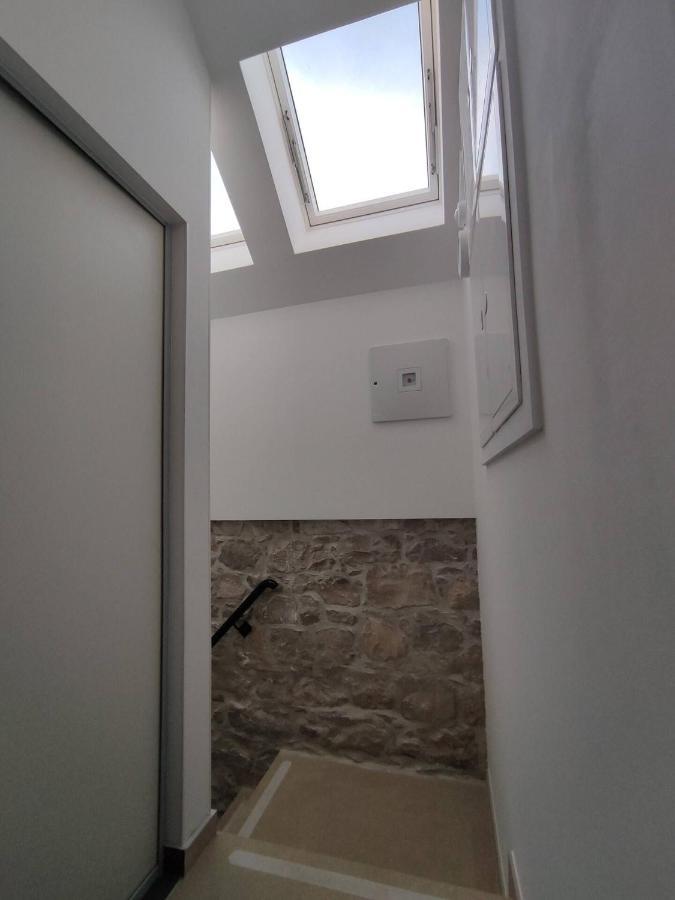 The Center Of Split, Renovated Stone House Apartment Ngoại thất bức ảnh